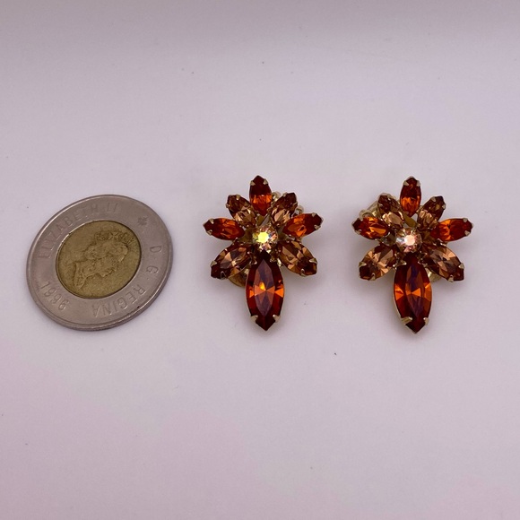 Avon vintage faux topaz clip on earrings - Picture 2 of 4